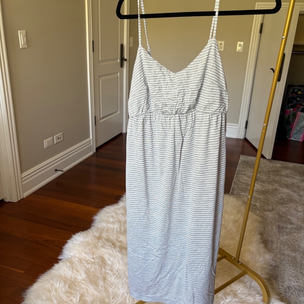 GapMaternity- Grey and white striped babydoll dress, small - Picture 2 of 8